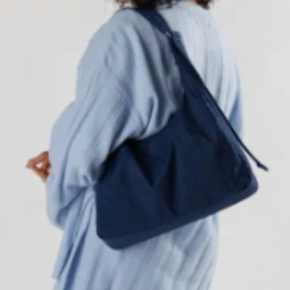 BAGGU Black Shoulder Bag - Picture 4 of 4